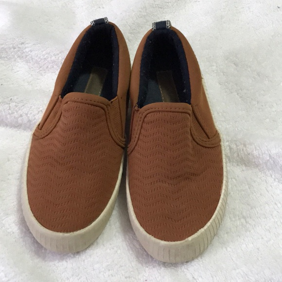 Zara Other - Zara boys slip ins size 9c